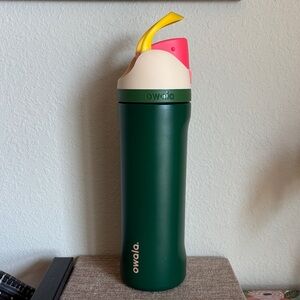 Owala Green Water Bottle with Darling Daisy Lid 24oz
